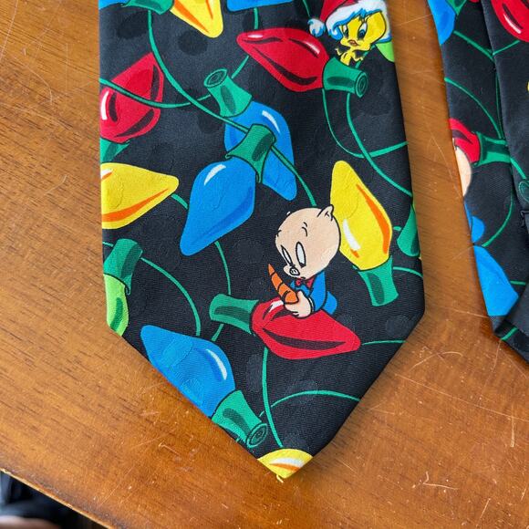 Holiday Men’s Looney Tunes Character Tie Tweety Tasmanian Devil  etc - Picture 2 of 10